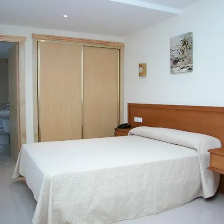 Szálloda Vida Playa Paxarinas 2*