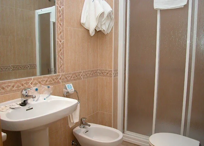Vida Playa Paxarinas Hotel 2*